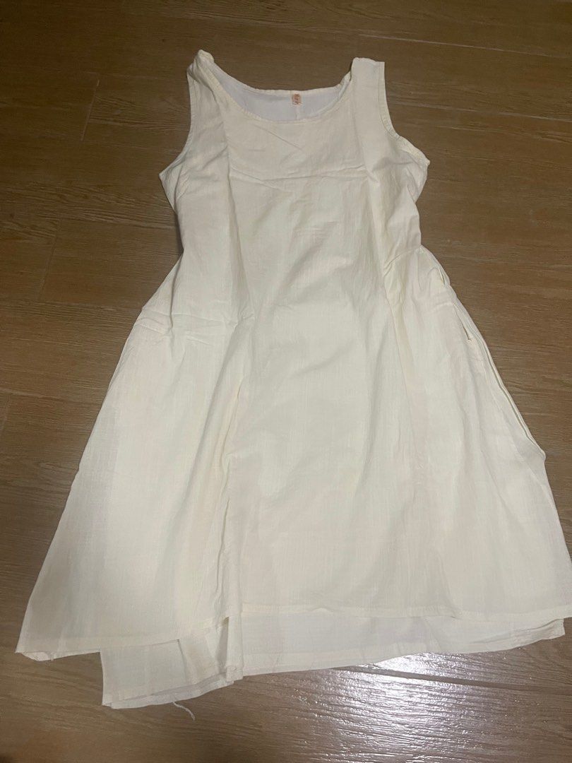 Cream linen summer dress (Category: Dresses) located in Manila. Submitted by squishysand (Listing ID 1346105644, Image 2). Description: Freesize Best fit medium Loc sta mesa manila Mop: gcash/bdo Delivery: lalamove/grab/gogoexpress.