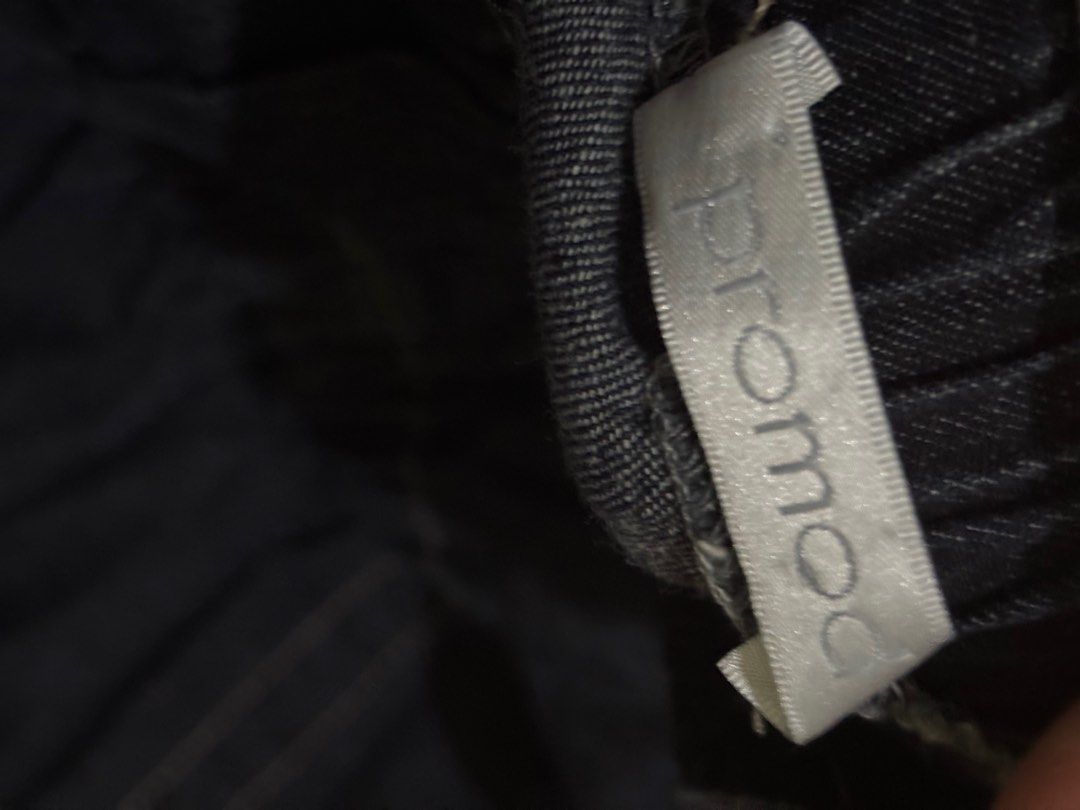 Denim Overall Promod Dress (Category: Dresses) located in Mandaue City. Submitted by cclim80781 (Listing ID 1346086137, Image 3). Description: Shipping fee included .