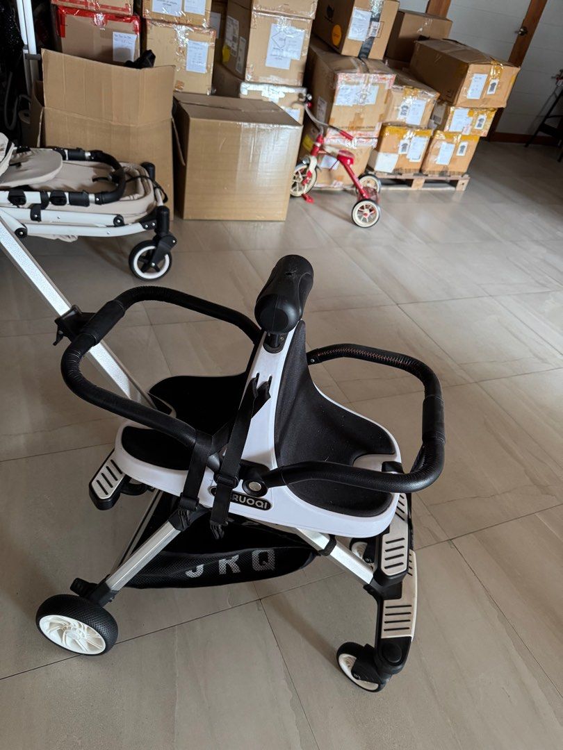 Double / Twin Stroller (Category: Strollers) located in Pasig City. Submitted by secondlyfstreet (Listing ID 1346077717, Image 2). Description: Perfect for outdoor walks Not really recommended for travel.