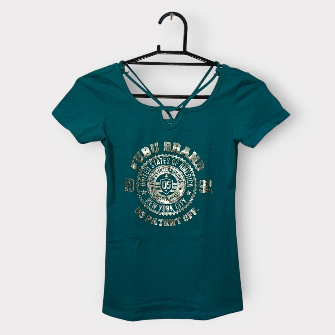 FUBU Green Blouse Top (Category: Blouses) located in Caloocan City. Submitted by meowdeclutter (Listing ID 1346099474, Image 1). Description: Used once. Size: Small Length: 22.5 in Width: 13.25 in Stretchable. Note: I don't know kung ganyan talaga style niyan or talagang natatanggal na yung silver as you can see in the 3rd pic. 💛❤️💜 • No meetups • No reservation • Not open for swapping • No return, no exchange policy • First to pay policy • Shi