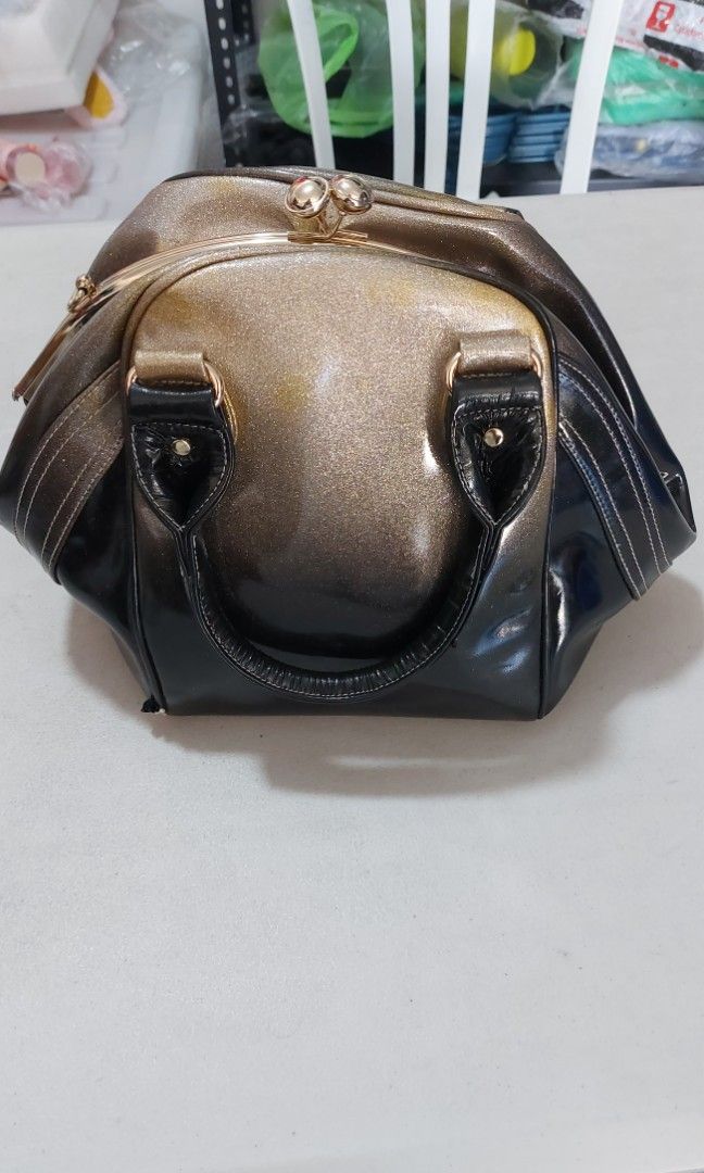 Furla Bag (Category: Luxury Bags & Wallets) located in Batangas. Submitted by kate_1011 (Listing ID 1345943854, Image 2). Description: .