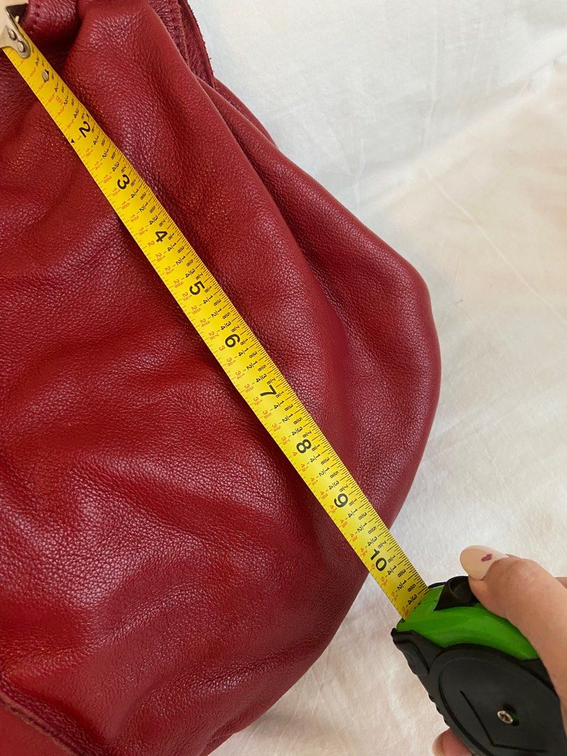 Genuine Leather Bag (Category: Shoulder Bags) located in Manila. Submitted by a_kyle (Listing ID 1345969484, Image 2). Description: 100% Genuine Leather Good as new No scratches or scuff marks Brand: Nest Bought at Bloomingdale’s Shipping to be shouldered by buyer.