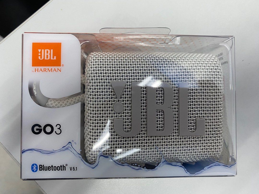 JBL Portable speaker (Category: Soundbars, Speakers & Amplifiers) located in Mandaluyong City. Submitted by summerinjun (Listing ID 1346023753, Image 1). Description: Brand new JBL SPEAKER From US GO 3 .