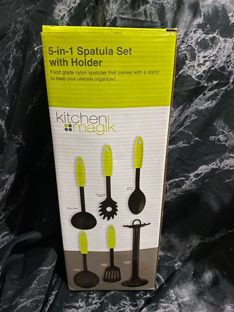 Kitchen Magik 5 in 1 Spatula Set with Holder (Category: Other Kitchenware & Tableware) located in Mandaluyong City. Submitted by napierj (Listing ID 1346003248, Image 1). Description: Never been used just stored..