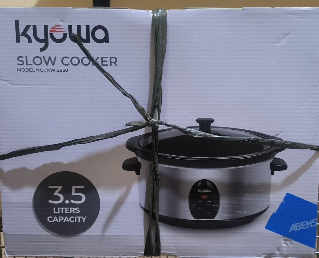 Kyowa Slow Cooker 3.5L (Category: Cookware & Accessories) located in Pateros City. Submitted by von282 (Listing ID 1345978804, Image 2). Description: Kyowa Slow Cooker 3.5L Model No. KW 2850 Condition : Brand New RFS : Won from Raffle prize / not needed.