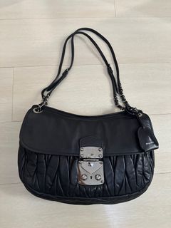 （分類：）位於 。 由 loriane_la 提交（商品編號 1345969549，圖片 1）。簡介： 。
