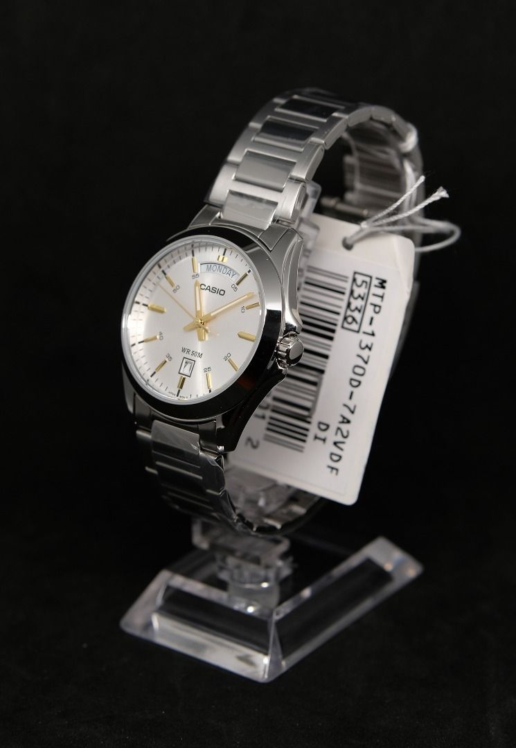 CASIO MTP-1370D-7A2 (Category: Luxury Watches) located in Manila. Submitted by rafael_lesaguis (Listing ID 1345975439, Image 3). Description: CASIO MTP-1370D-7A2 ORIGINAL MONEY BACK GUARANTEE IF PROVEN FAKE 1-YEAR WARRANTY BRANDNEW 10/10 Condition Mall SRP price: ₱3,500 My price: ₱2,800 Features: 🔹Case size (L× W× H) 46.6 × 39.9 × 8.9 mm 🔹Stainless Steel Band 🔹Triple-fold Clasp 🔹Ion plated 🔹Regular Timekeeping 🔹Water Resistant 🔹Approx. bat