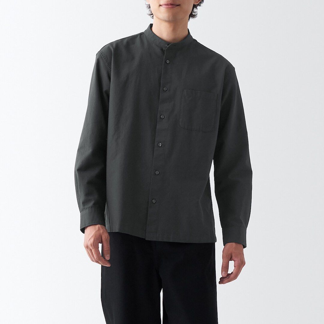 Muji Cotton Washed Buttondown (Category: Formal Shirts) located in Valenzuela. Submitted by cheerios09 (Listing ID 1345975834, Image 1). Description: Size l on tag Oxford Collar Bdo/gcash Shipping starts at 80 via ggx metro manila.