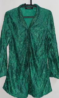 (Category: ) located in . Submitted by wardrobedaisy (Listing ID 1346065671, Image 1). Description: .