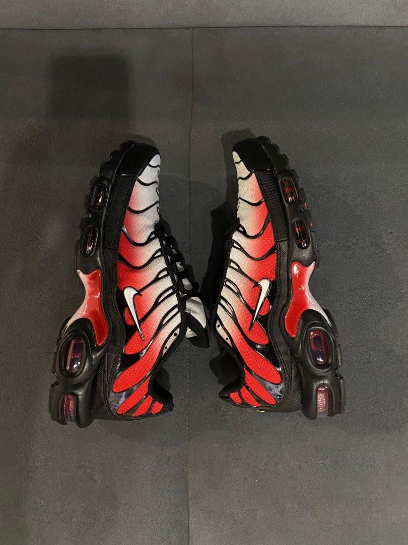 gradient red tns