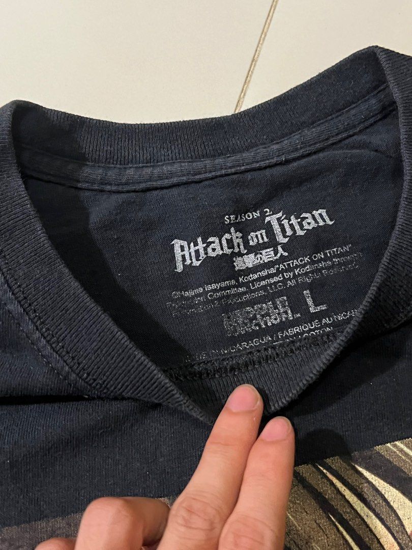 Official Attack On Titan Tee Shirt (Category: Tshirts & Polo Shirts ) located in San Fernando. Submitted by penbonifacio (Listing ID 1346057537, Image 3). Description: Attack On titan Tee Shirt Excellent Color and Print 10/10 Color rate Large on tag.