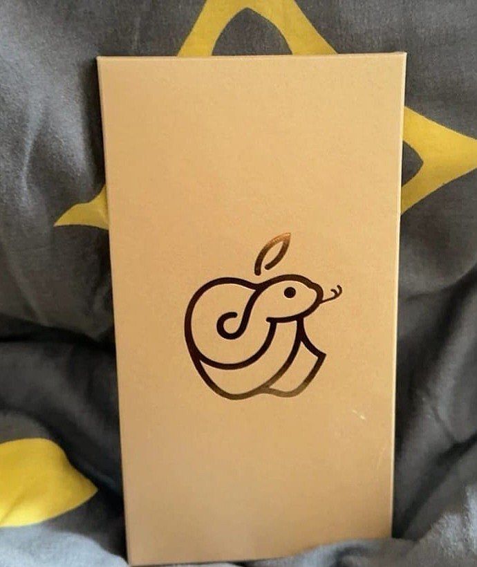 [Pre order] Apple store 2025 red packet/angpow/ang pow/hong bao/sampul ...