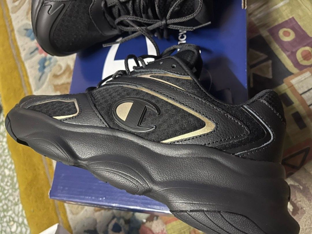 RM200 jacpot !! OG champion edition gold black new in box, Men's ...