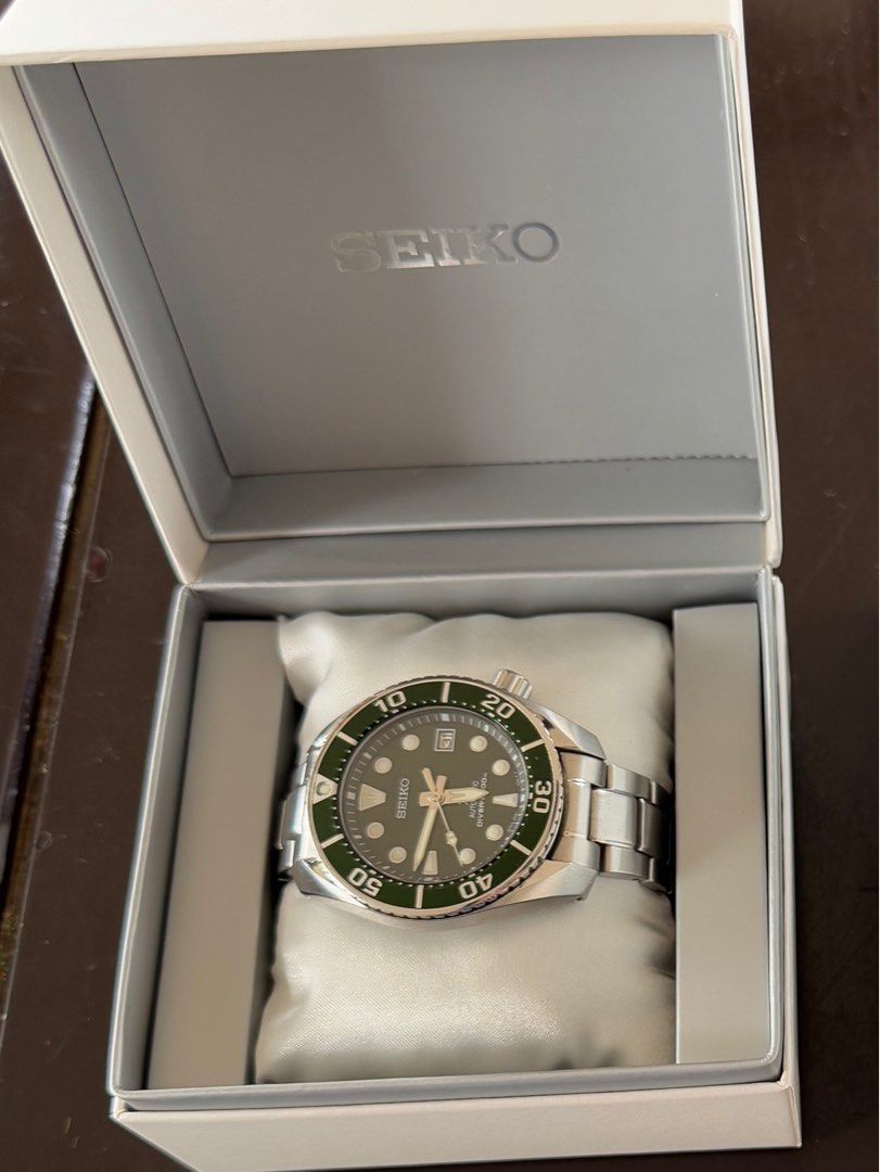 Seiko Divers 200m Sumo (Category: Luxury Watches) located in San Mateo. Submitted by donnalewisss (Listing ID 1345959538, Image 2). Description: Complete inclusions Visible signs of usage Meet up: Marikina area only.