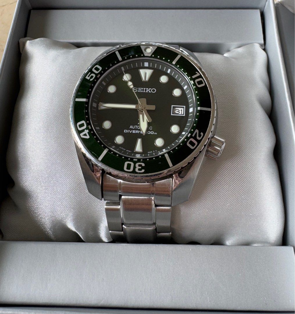 Seiko Divers 200m Sumo (Category: Luxury Watches) located in San Mateo. Submitted by donnalewisss (Listing ID 1345959538, Image 3). Description: Complete inclusions Visible signs of usage Meet up: Marikina area only.