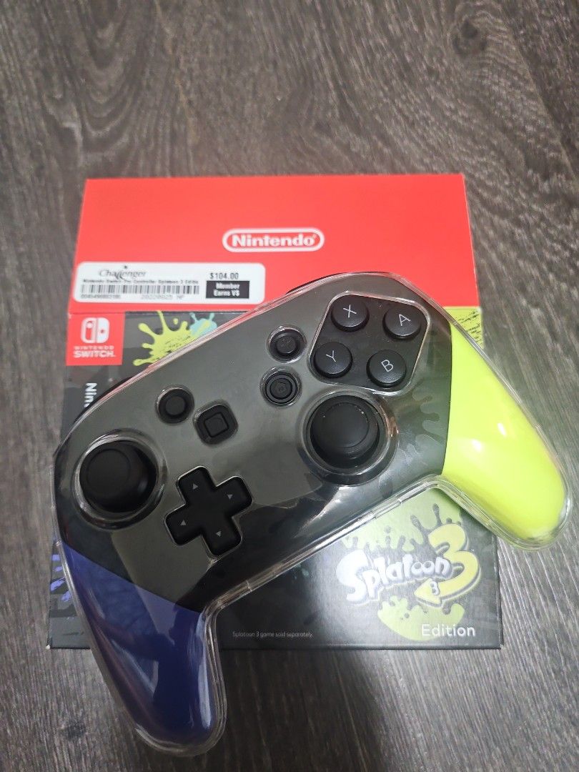 Splatoon 3 wireless remote controller (Category: Controllers) located in Singapore. Submitted by yusaffendi857 (Listing ID 1346044579, Image 1). Description: I am selling my used splatoon 3 wireless remote controller. In good condition, I had it in a hard shell casing since day 1. Item purchased at Challenger for $104..