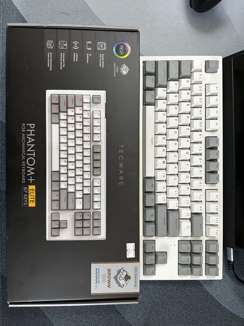 Techware Phantom + Elite (Category: Computer Keyboard) located in Bangi. Submitted by qifahssira (Listing ID 1345953535, Image 2). Description: Techware Phantom+ Elite 87key RGB mechanical keyboard Brown switch ( included extra in the box) Full set, full box with receipt ( still have warranty) Cod nilai bangi .