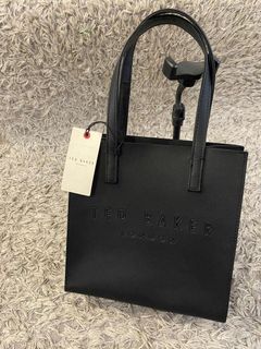 (Kategori: ) berada di . Dikirim oleh mayrishpreloved (ID iklan 1345976356, Gambar 1). Deskripsi: .