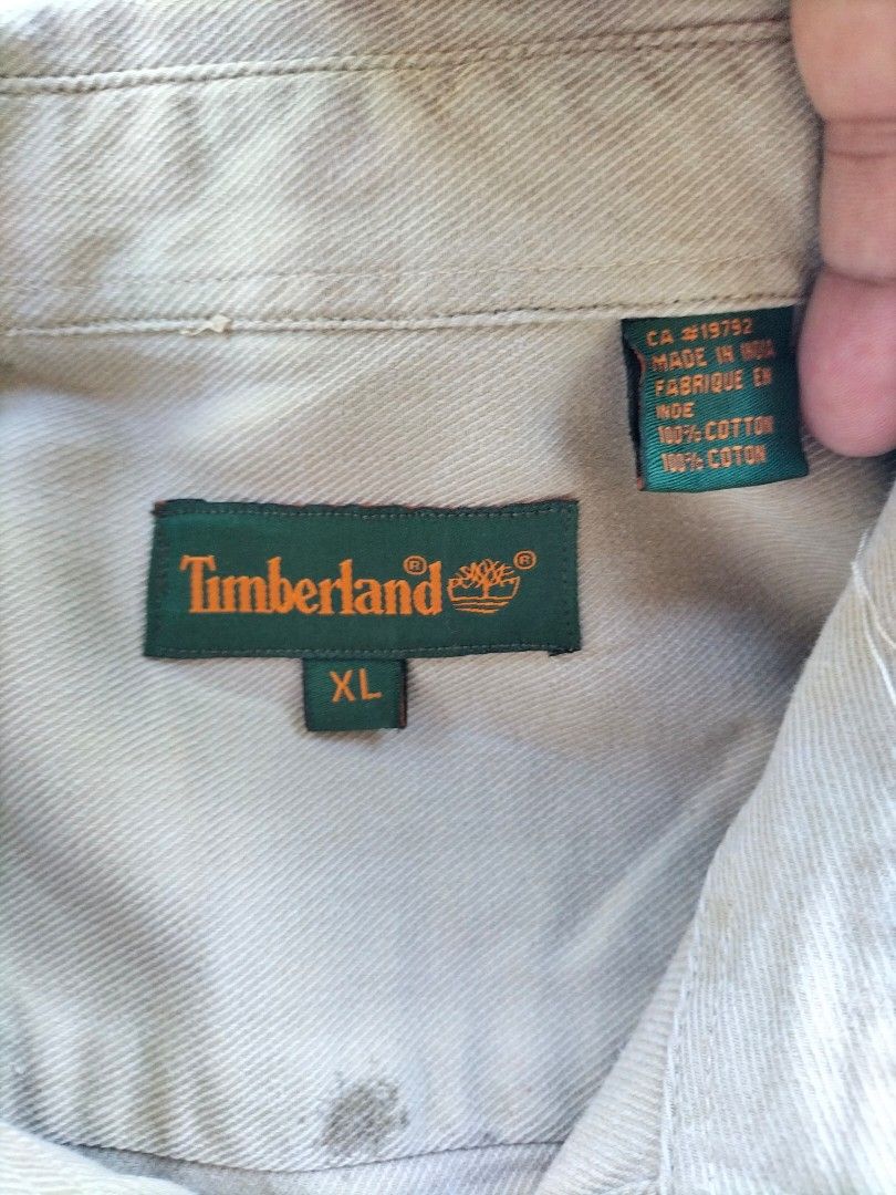 Timberland Long sleeve khaki polo (Category: Tshirts & Polo Shirts ) located in Mandaue City. Submitted by DREAD032 (Listing ID 1345966265, Image 2). Description: Timberland Long sleeve Khaki polo Size: XL Dimensions: W27.5 L34 Color Rate 10/10 as shown last picture No Issues Excellent Condition Free shipping thru LBC branch pick up only.
