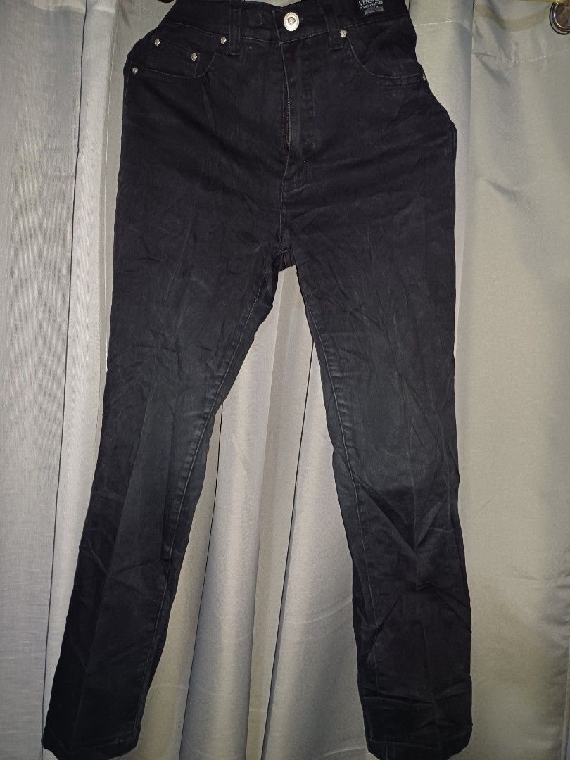 Versace Jeans Couture Vintage 90's (Category: Luxury Apparel) located in Kabankalan. Submitted by kleyfit (Listing ID 1346041175, Image 3). Description: 🖤Add only Php50 for SF 🖤W-28 🖤L-37.