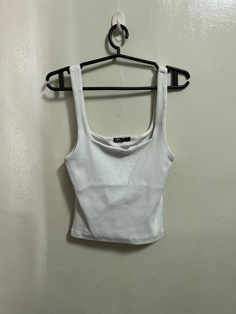Zara Cropped Ribbed Tank (Category: Sleeveless) located in Valenzuela. Submitted by cheerios09 (Listing ID 1345975191, Image 1). Description: Size s on tag Bdo/gcash Shipping starts at 80 via ggx metro manila.
