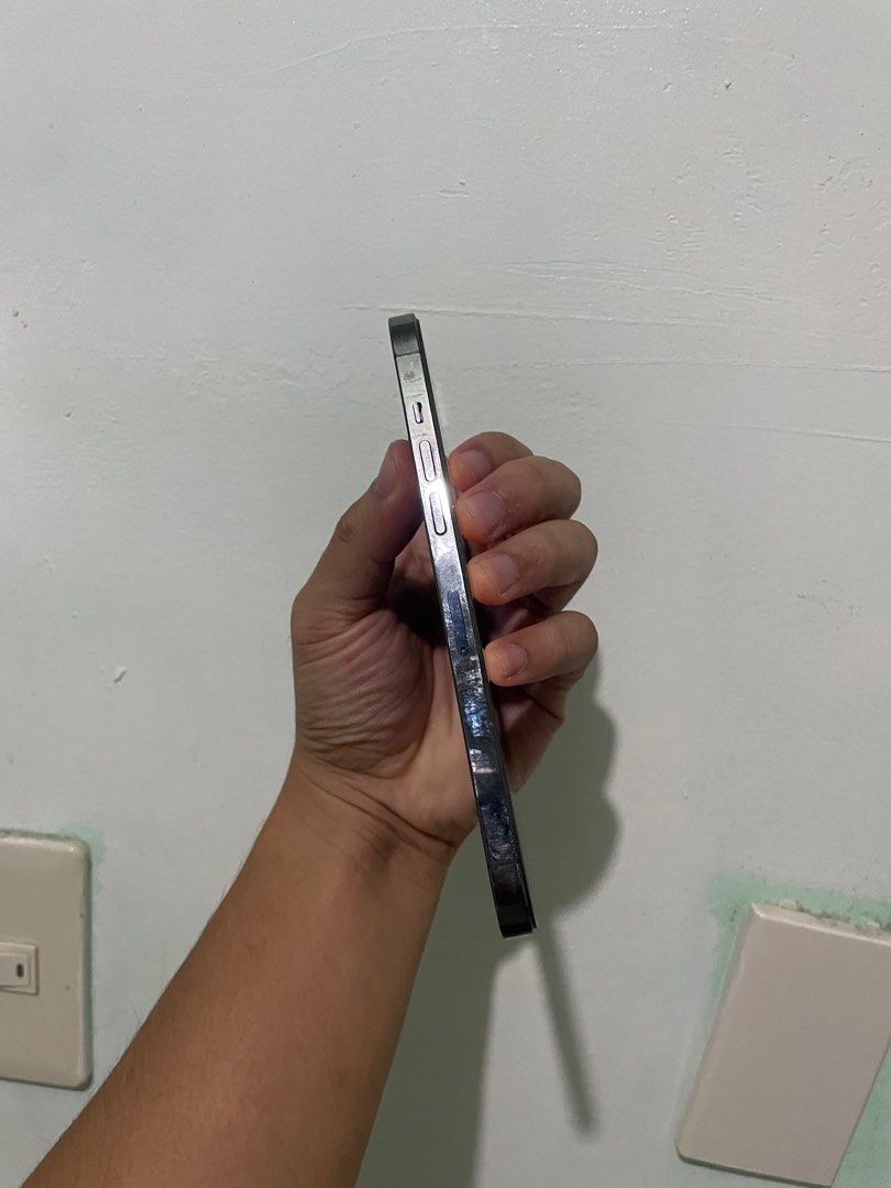 12 PROMAX 512GB (Category: iPhone 12 Series) located in Mandaluyong City. Submitted by solegoodman22 (Listing ID 1346298222, Image 3). Description: IPHONE 12 PROMAX 512GB -Factory Unlocked -512GB -Gray -NTC APPROVED -Replacement Box -90 Batthealth (same 3utools) .