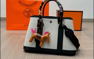 💗手袋 / 銀包 / 飾物 Collection item 1