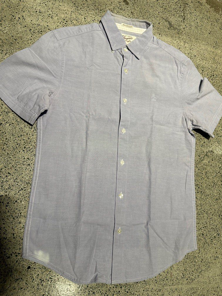 Authentic Penguin Short Sleevs XS (Category: Tshirts & Polo Shirts ) located in Pasig City. Submitted by mrdecluttering_ph (Listing ID 1346224686, Image 1). Description: Authentic Penguin Short Sleeves Issue: fading on bottom part Shipping fee c/o buyer Slightly negotiable Rfs decluttering .