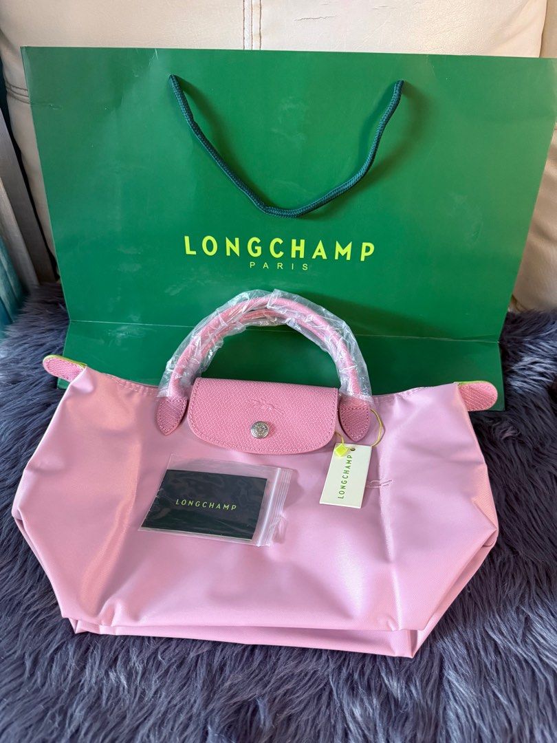 Brandnew Long Champ Tote Bag Medium Size (Category: Tote Bags) located in Cavite. Submitted by nigella02 (Listing ID 1346160957, Image 1). Description: Brandnew Original Longchamp Hand Tote Bag Guaranteed original from USA. Color Petal Pink Size: Medium Comes with paperbag and booklet. Payment mode are Gcash/Maya/BPI or local remittances .