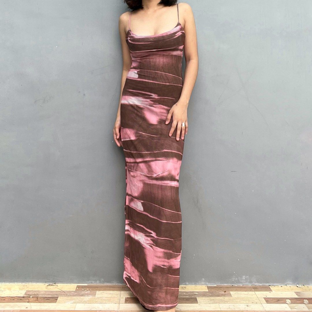 Brown pink maxi mesh dress (Category: Dresses) located in Calamba. Submitted by demi_rewears (Listing ID 1346205422, Image 2). Description: Mop:Gcash Loc:Laguna Size:Xs-Semi M.