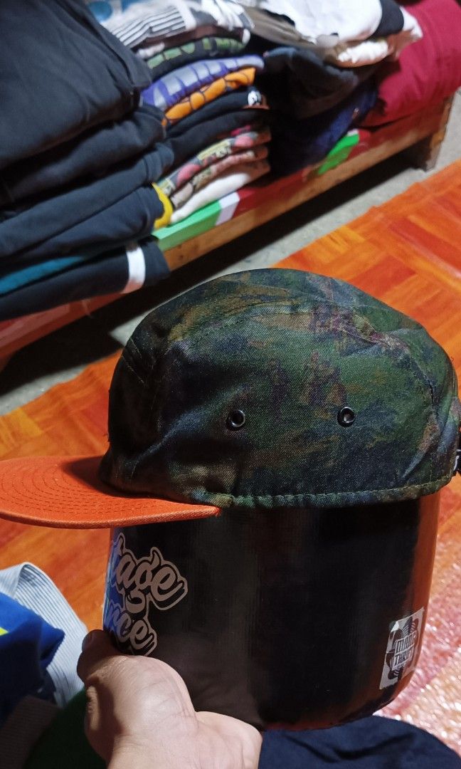 Burton Five Panel Cap (Category: Caps & Hats) located in Quezon City. Submitted by mangthrift (Listing ID 1346258010, Image 2). Description: Burton Camouflage Five Panel Cap Pang skate Color Rate excellent No issue 🔥 Nasa picture na rin po buong details Complete Tags Adult size one size.
