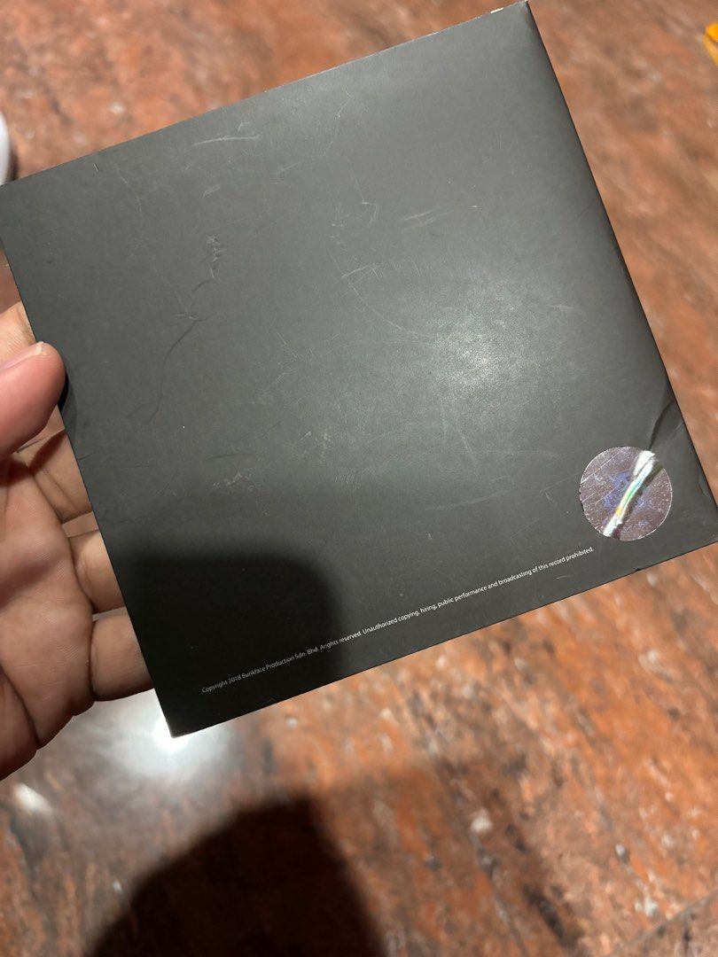 CD BUNKFACE (Category: CDs & DVDs) located in Johor Bahru. Submitted by sohhostuff (Listing ID 1346233740, Image 2). Description: CD BUNKFACE SINGLE SHIVER BUNKFACE PRODUCTION 2018 Rare collectible item.