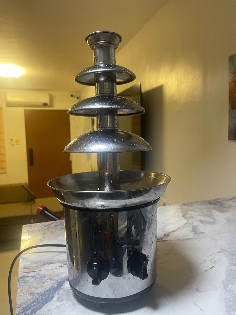 chocolate fountain (Category: Other Kitchen Appliances) located in San Fernando. Submitted by azi241 (Listing ID 1346167446, Image 1). Description: chocolate fountain used Twice No issues.