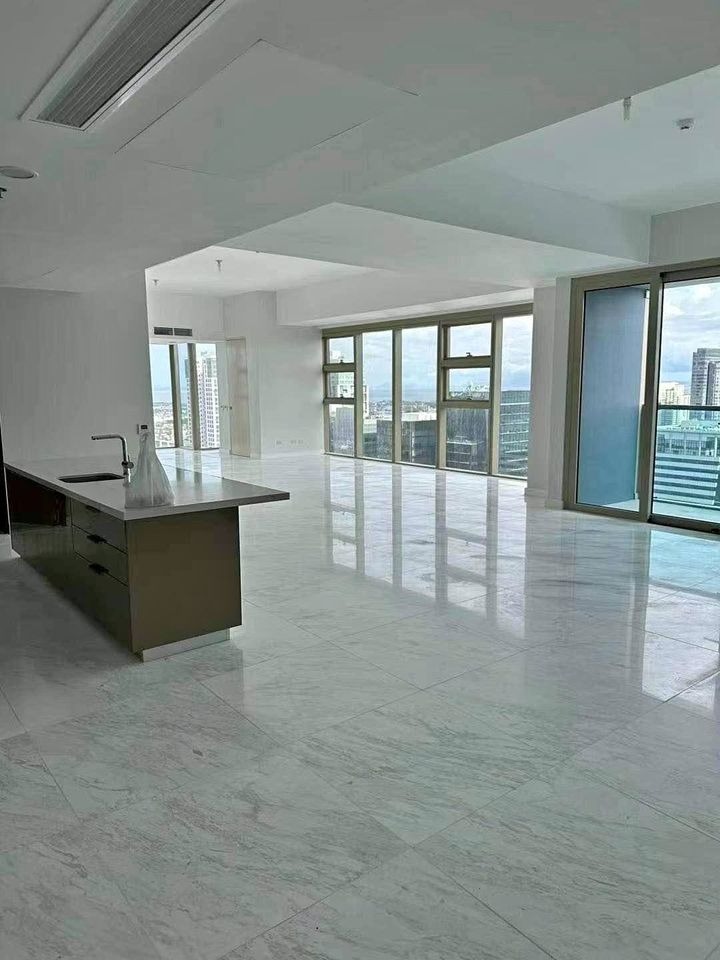 (Category: ) located in . Submitted by hvp.realtyinc (Listing ID 1346139638, Image 1). Description: .