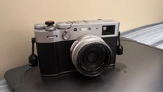 （分類：）位於 。 由 esdvr 提交（商品編號 1346127712，圖片 1）。簡介： 。