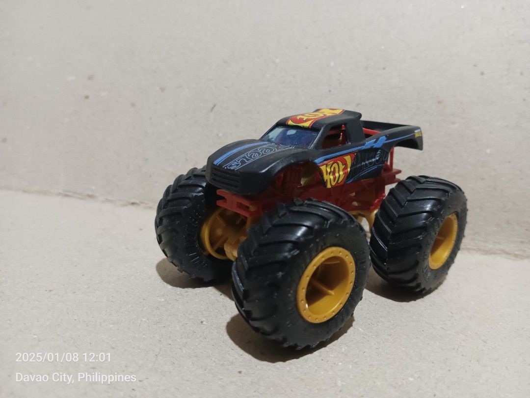 Hot wheels Monster Jam (280each) (Category: Vehicle & Diecast Models) located in Davao. Submitted by harrygoph (Listing ID 1346139424, Image 2). Description: Hot wheels Monster Jam Item is original Item is preloved/used 280 each.