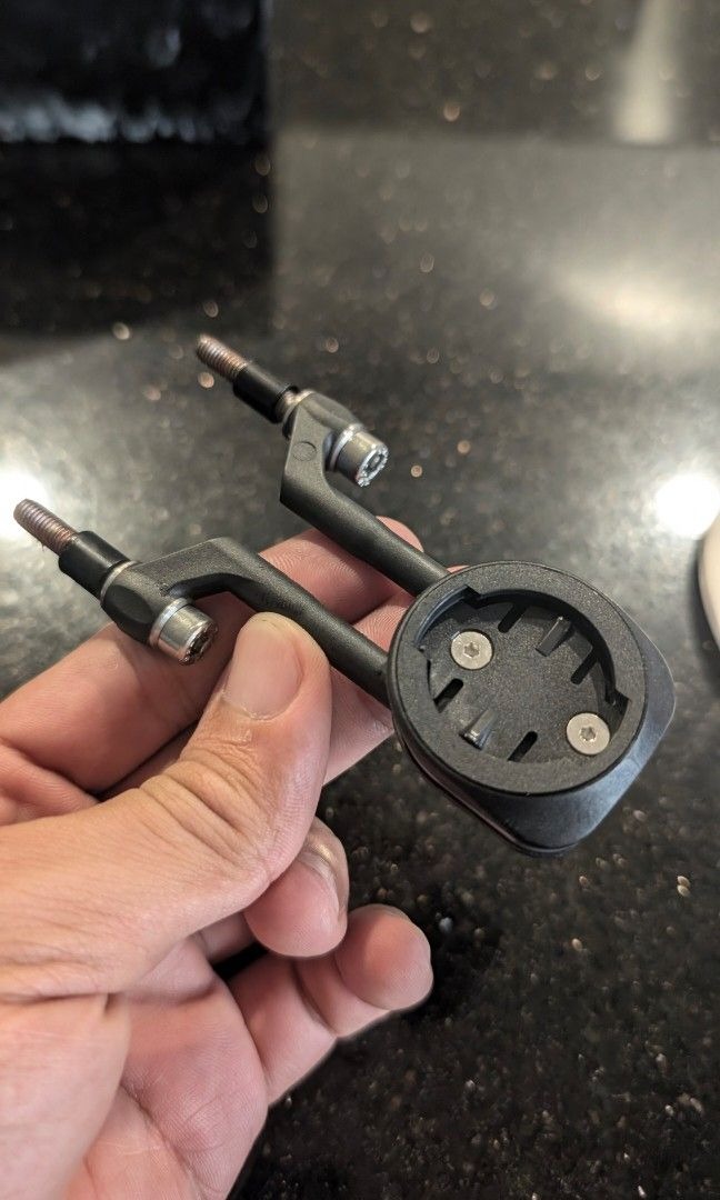 Integrated Mounting System For Bicycle GPS, Computer, Lights etc ...