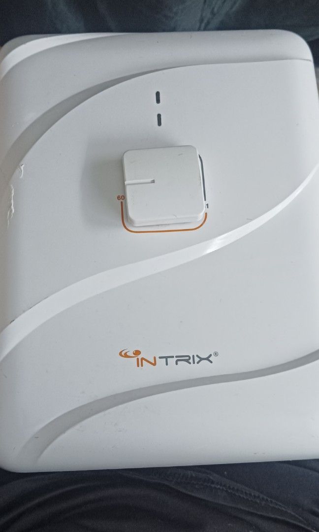 Intrix heating (Category: Water Heater & Instant Showers) located in Klang. Submitted by girldevil666 (Listing ID 1346282149, Image 3). Description: used stuff but still new got two.