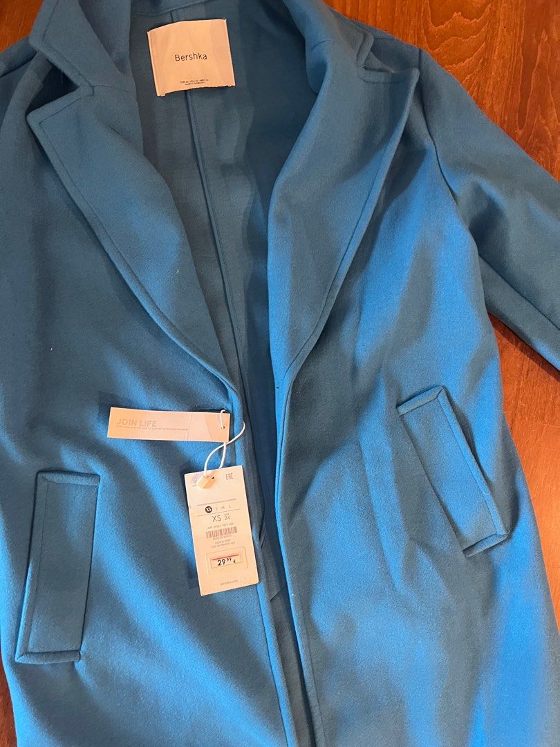 Jacket (Category: Coats, Jackets and Outerwear) located in Singapore. Submitted by kiwislover (Listing ID 1346172912, Image 3). Description: BNWT long jacket Berska brand .