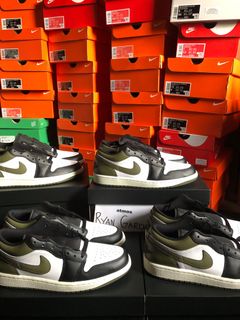 (Category: ) located in . Submitted by rr.sneakerstash (Listing ID 1346204303, Image 1). Description: .