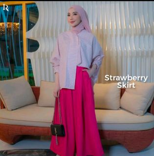 (Category: ) located in . Submitted by mywardrobetobeyours (Listing ID 1346187337, Image 1). Description: .