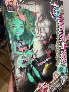 (Category: ) located in . Submitted by hayna.collection (Listing ID 1346199830, Image 1). Description: .