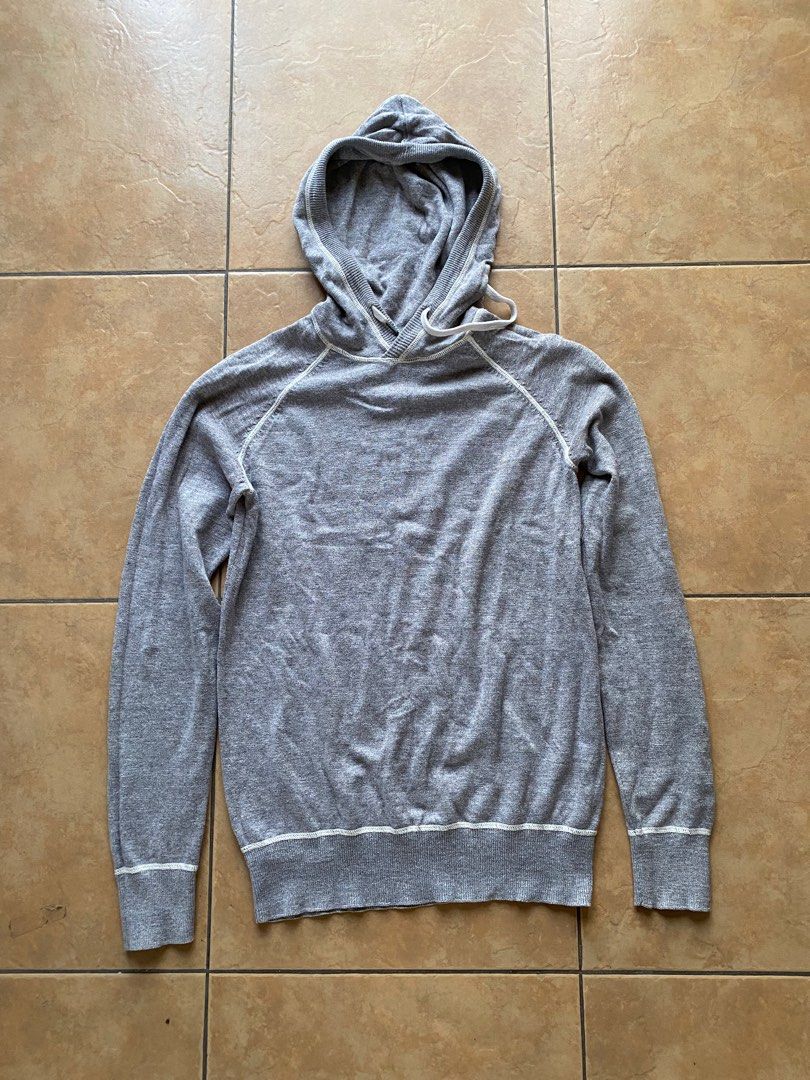 Original H&M hoodie Grey (Category: Coats, Jackets and Outerwear) located in Cavite. Submitted by dzoneph (Listing ID 1346195422, Image 2). Description: US Medium .