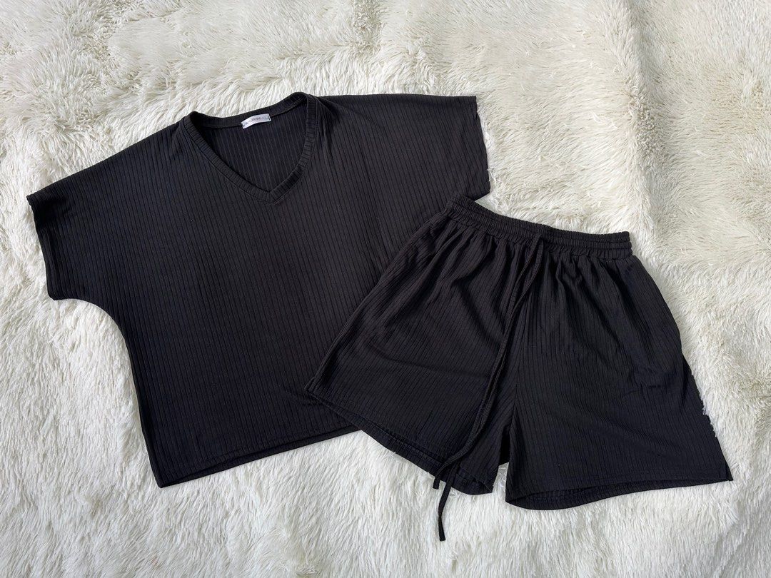 Plus Size Terno -Vneck - Black (Category: Sets or Coordinates) located in Mandaluyong City. Submitted by jelay_preloved (Listing ID 1346249491, Image 1). Description: ✿ Reason for selling: The fit is not nice on me ✿ 100% new ✿ Fits medium to 2XL ✿ Shipping not included ✿ J&T | lalamove.