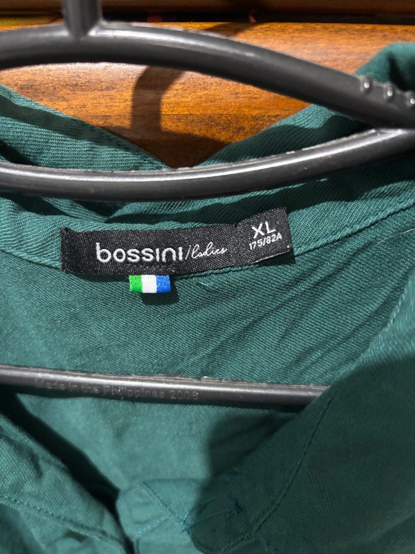 Preloved bossini blouse (Category: Blouses) located in Mangaldan. Submitted by prelovedstuffcm (Listing ID 1346243329, Image 2). Description: Preloved bossini blouse. Crop top ang design. Xl on tag. .