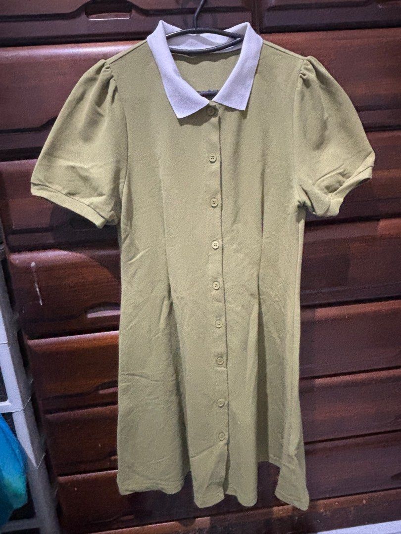 Preloved dress (Category: Dresses) located in Mangaldan. Submitted by prelovedstuffcm (Listing ID 1346243748, Image 1). Description: Preloved green dress. No side pockets. Decluttering stuffz.