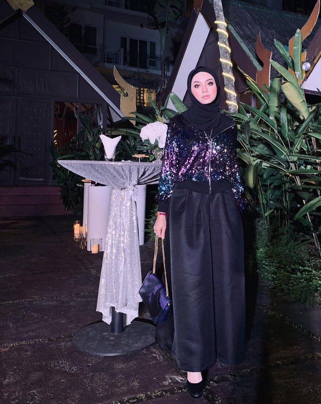 Sequence Outer Jacket (Category: Coats, Jackets and Outerwear) located in Kuala Lumpur. Submitted by marzfh (Listing ID 1346236235, Image 2). Description: .
