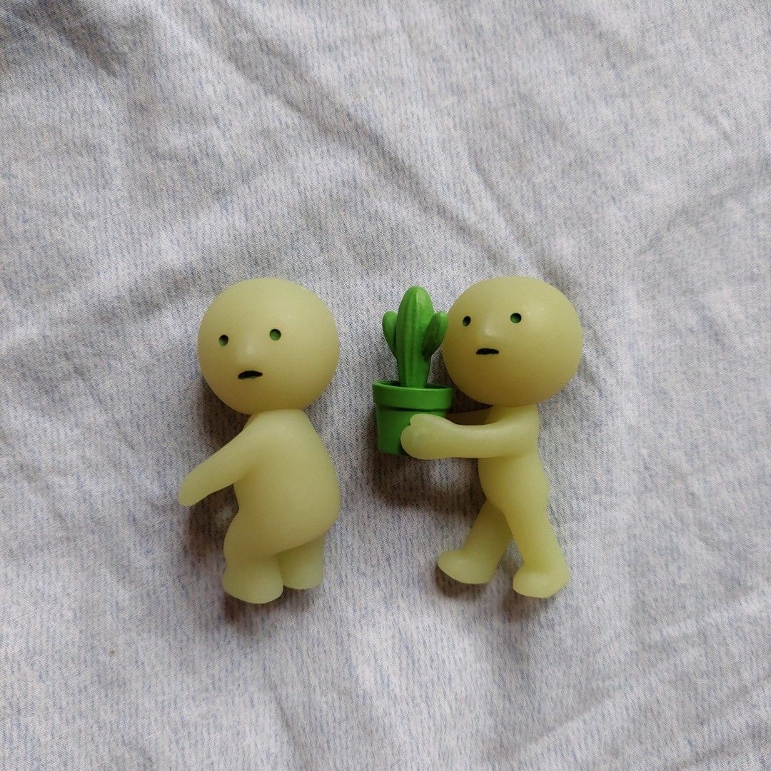 SMISKI green thumb and looking back (Category: Sets or Coordinates) located in Daet. Submitted by ariaff (Listing ID 1346175243, Image 1). Description: LAST PRICE will add freebies sf starts 54php LOOKING BACK SOLD ❌ green thumb can pair with loose pants or sitting.