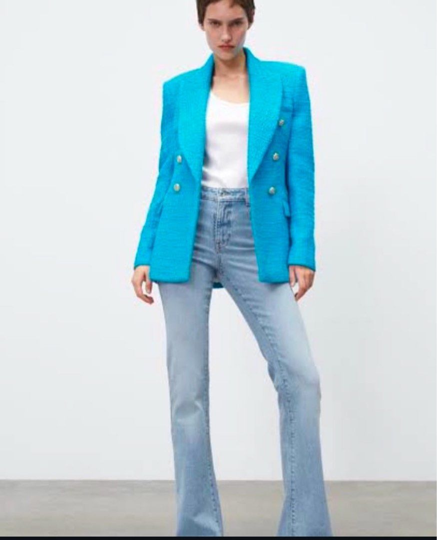 Zara Textured/Tweed Blazer (Category: Coats, Jackets and Outerwear) located in Quezon City. Submitted by chamibee (Listing ID 1346245845, Image 1). Description: Original price: 4,295 Used once.