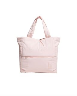 (Category: ) located in . Submitted by affordable_apparels (Listing ID 1346332927, Image 1). Description: .